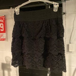 TCEC Medium Black Lace Miniskirt